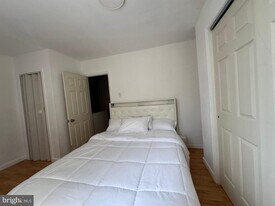 2726 S 8th St in Philadelphia, PA - Building Photo