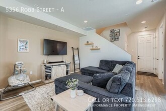 5356 Robb St in Arvada, CO - Building Photo - Building Photo