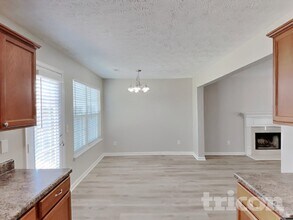 4028 Deer Run Trce in Spring Hill, TN - Foto de edificio - Building Photo