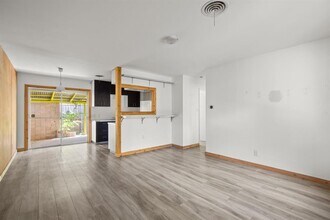 2021 Wheless Ln in Austin, TX - Building Photo - Building Photo