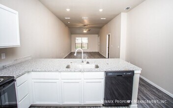 2123 N Avenue J in Lubbock, TX - Building Photo - Building Photo