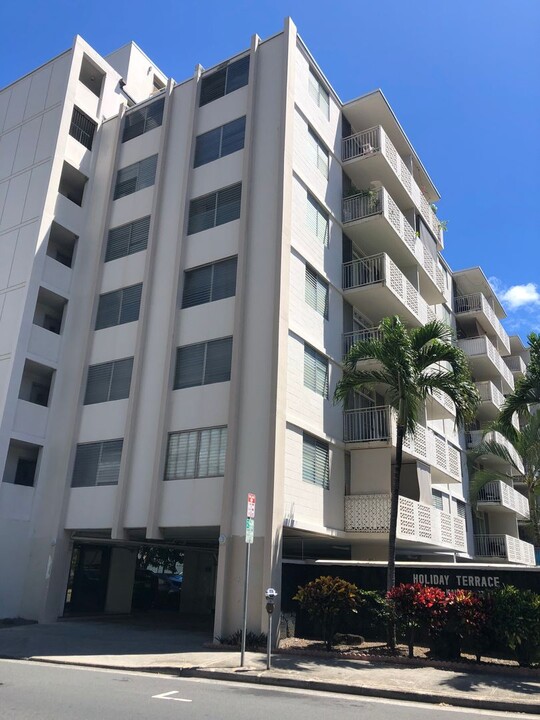 1655 Kanunu St in Honolulu, HI - Building Photo