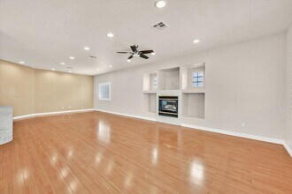 9515 Gainey Ranch Ave in Las Vegas, NV - Building Photo - Building Photo