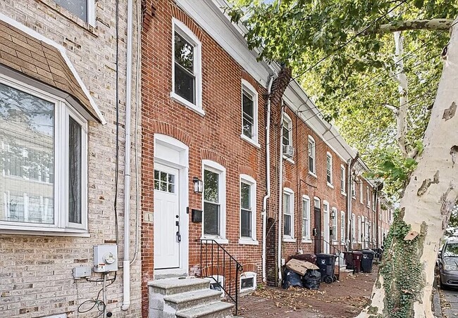 property at 310 S Claymont St