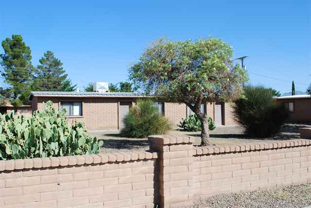 1711 S Santa Clara St in Deming, NM - Building Photo