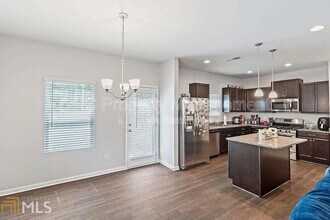 4999 Rapahoe Trail in Atlanta, GA - Building Photo - Building Photo