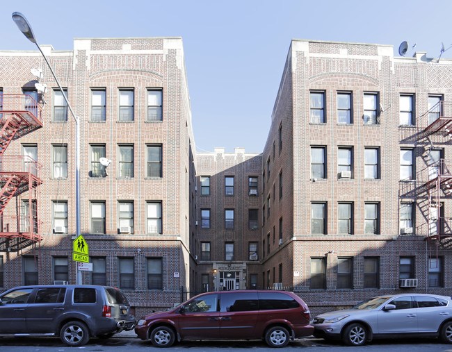 3515 95th St in Flushing, NY - Foto de edificio - Building Photo
