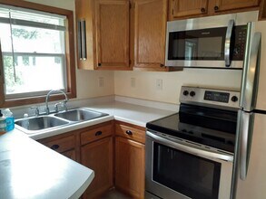 4317 Clover Ct in Madison, WI - Building Photo - Building Photo