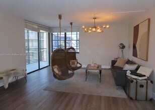 3900 N Hills Dr, Unit 303 in Hollywood, FL - Building Photo - Building Photo
