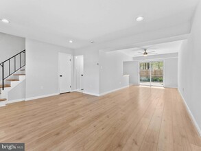 23 Roxborough Pl in Willingboro, NJ - Building Photo - Building Photo