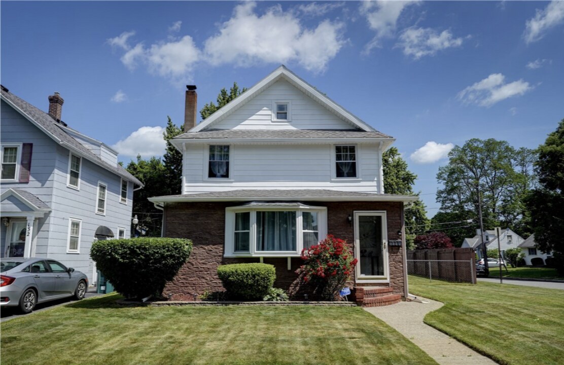 138 Cherry Rd in Rochester, NY - Building Photo