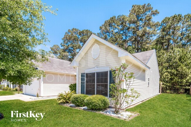 3388 Middlesboro Ave in Summerville, SC - Foto de edificio - Building Photo