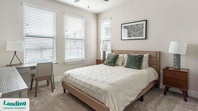 15950 Chase Hill Blvd, Unit 8114 in San Antonio, TX - Foto de edificio - Building Photo