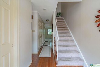 4531 N Hedgerow Dr in Allentown, PA - Building Photo - Building Photo