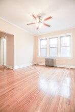 3941 W Dakin St, Unit #3A in Chicago, IL - Building Photo - Building Photo