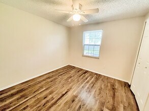 2642 Debbie Ct in Jacksonville, FL - Building Photo - Building Photo