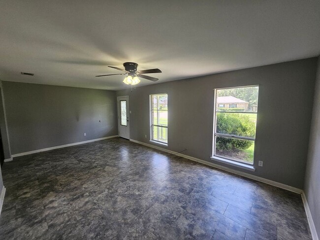 908 Greenbriar St in Deridder, LA - Building Photo - Building Photo
