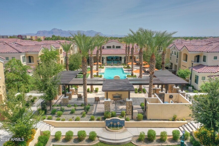 1350 S Ellsworth Rd, Unit 2K in Mesa, AZ - Building Photo