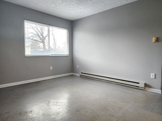 1784 Lisle Ave in Obetz, OH - Building Photo - Building Photo