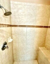 8186 NW 105th Ln in Parkland, FL - Building Photo - Building Photo