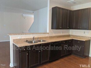 816 Nanny Reams Ln in Cary, NC - Building Photo - Building Photo