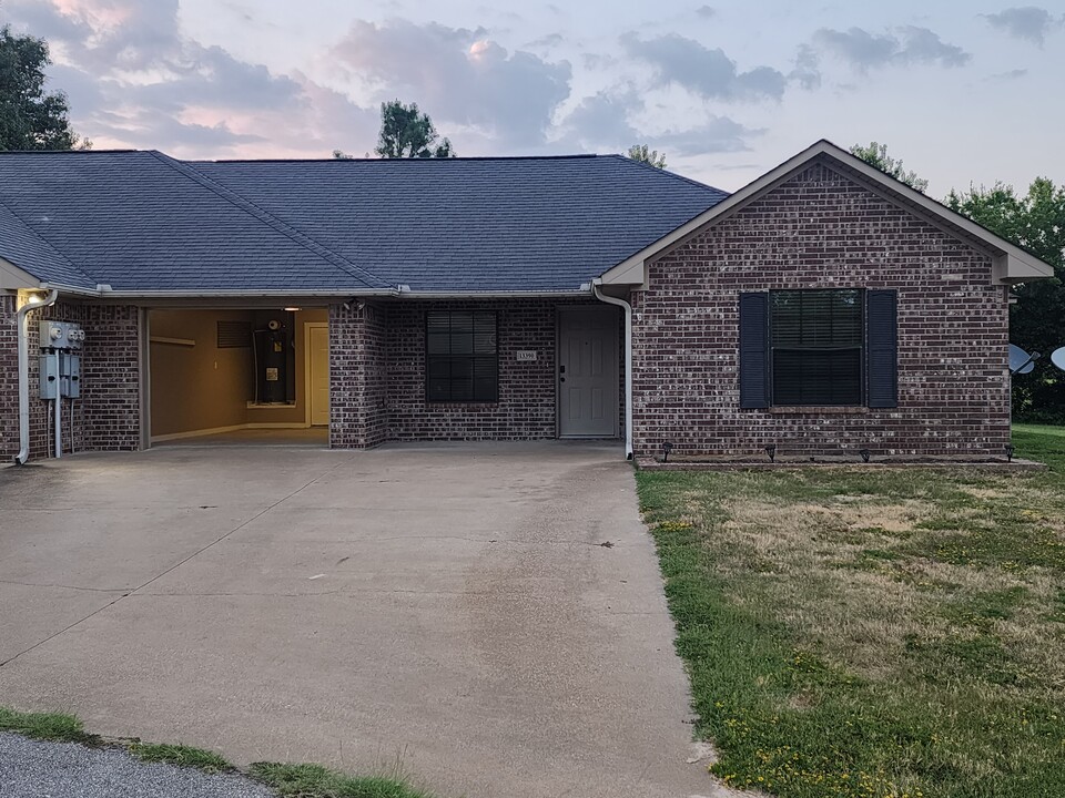 13370 Country Meadow Ln in Lindale, TX - Building Photo