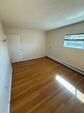 1643 Cambridge St, Unit 73 in Cambridge, MA - Foto de edificio - Building Photo