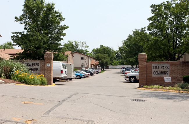 Iuka Park Commons in Columbus, OH - Foto de edificio - Building Photo