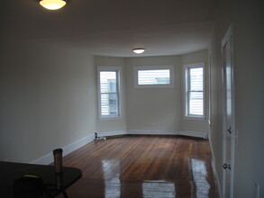 30 Jamaicaway, Unit 2 in Boston, MA - Building Photo - Building Photo