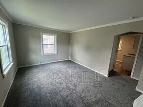 4133 Moore St in Inkster, MI - Building Photo - Building Photo