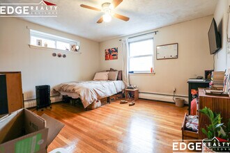 11 Commonwealth Ct, Unit 10 in Boston, MA - Foto de edificio - Building Photo