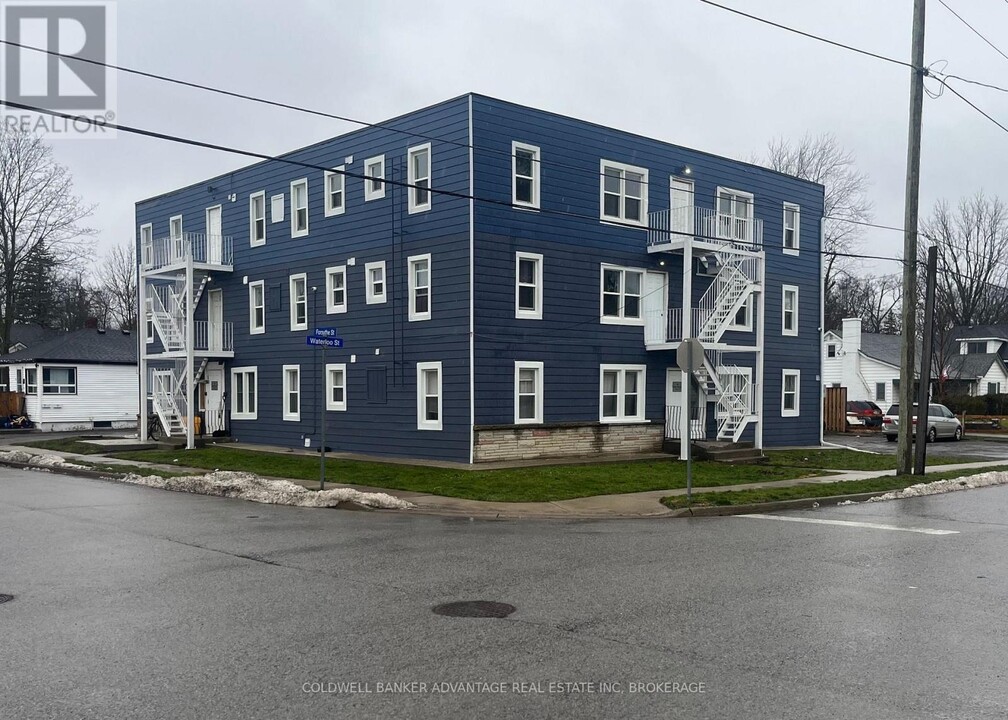 25-25 Forsythe St in Fort Erie, ON - Building Photo