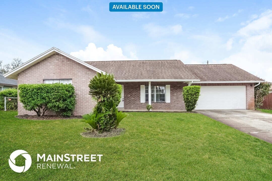 1965 Meadow Ln in Titusville, FL - Building Photo