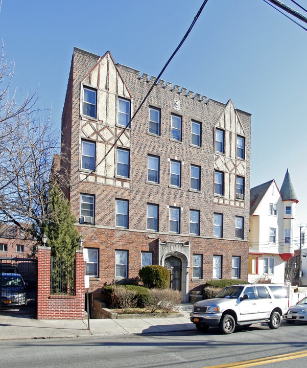 192 Hawthorne Ave in Yonkers, NY - Building Photo