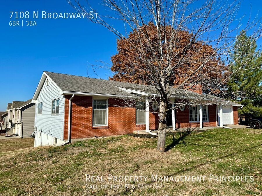7108 N Broadway in Kansas City, MO - Building Photo