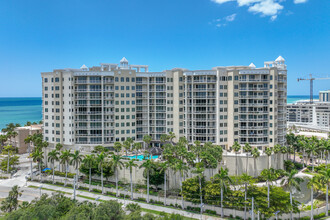 The Beach Residences at Lido Key in Sarasota, FL - Foto de edificio - Building Photo