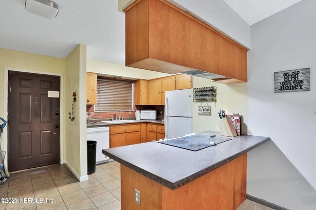 11608 Dunes Way Dr N in Jacksonville, FL - Building Photo - Building Photo