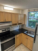 1801 S Treasure Dr in North Bay Village, FL - Building Photo - Building Photo