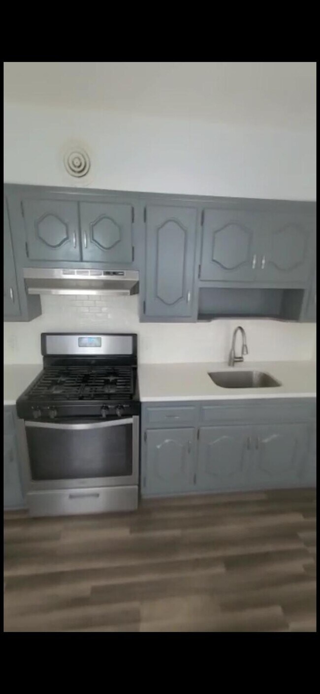 7 Story Ct Rentals in Bayonne, NJ