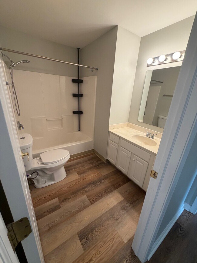 109 Horseshoe Dr, Unit 109 in Royersford, PA - Foto de edificio - Building Photo