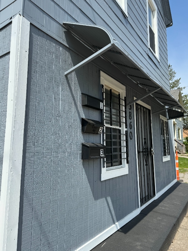 3860 E 72nd St in Cleveland, OH - Foto de edificio - Building Photo