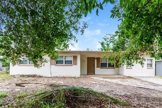 3201 Bon Air Dr in Orlando, FL - Foto de edificio - Building Photo