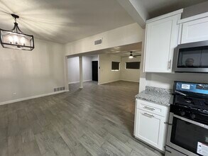 9412 Beals St in El Paso, TX - Building Photo - Building Photo