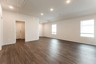 1805 Crimson Lake Blvd in El Reno, OK - Building Photo - Building Photo