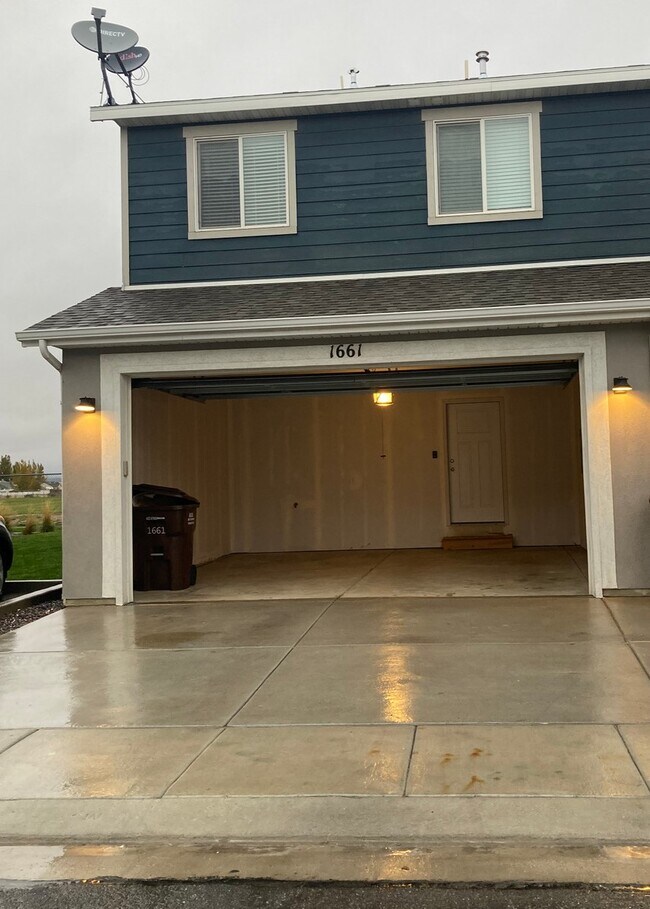 1661 E Talon Way in Eagle Mountain, UT - Building Photo - Building Photo