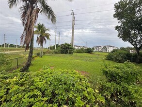 12701 SW 49th Ct in Miramar, FL - Building Photo - Building Photo