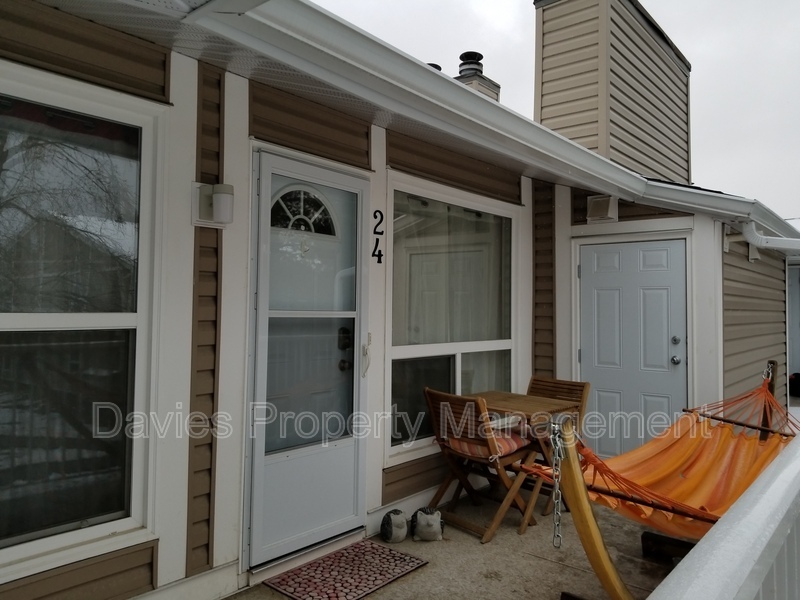 2204-2118 118 St NW in Edmonton, AB - Building Photo