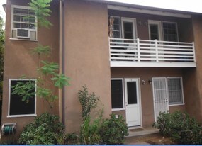 205 W Fern Ave in Redlands, CA - Building Photo