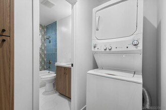2101 Dale St in San Diego, CA - Building Photo - Building Photo