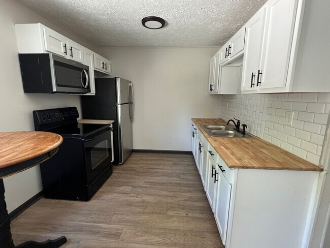 3010 Indiana Ave in Nashville, TN - Building Photo - Building Photo